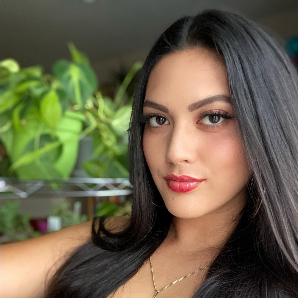 Meet your Posher, Melissa